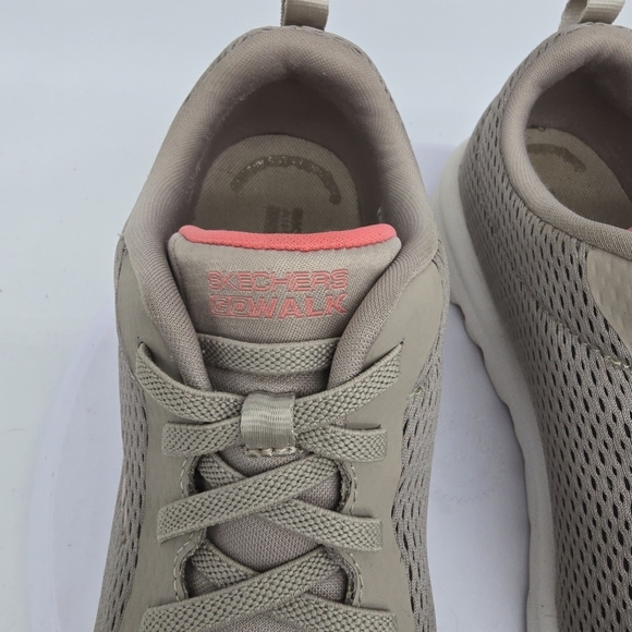 Skechers Shoe Women's 9 Go Walk Travel Sneakers Tan - Picture 5 of 9